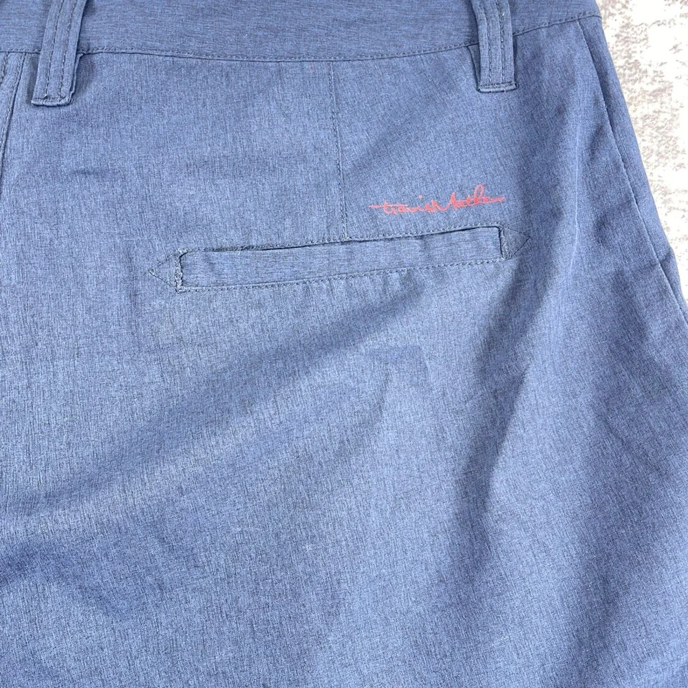 Travis Mathew Mens 32 Golf Shorts Blue BBQ Beer Solo Cup Hamburger Print Stretch
